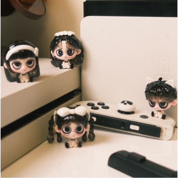 KIKI "Sit-in-a-Row" Mini Figure Blind Bag Series (5 pieces)