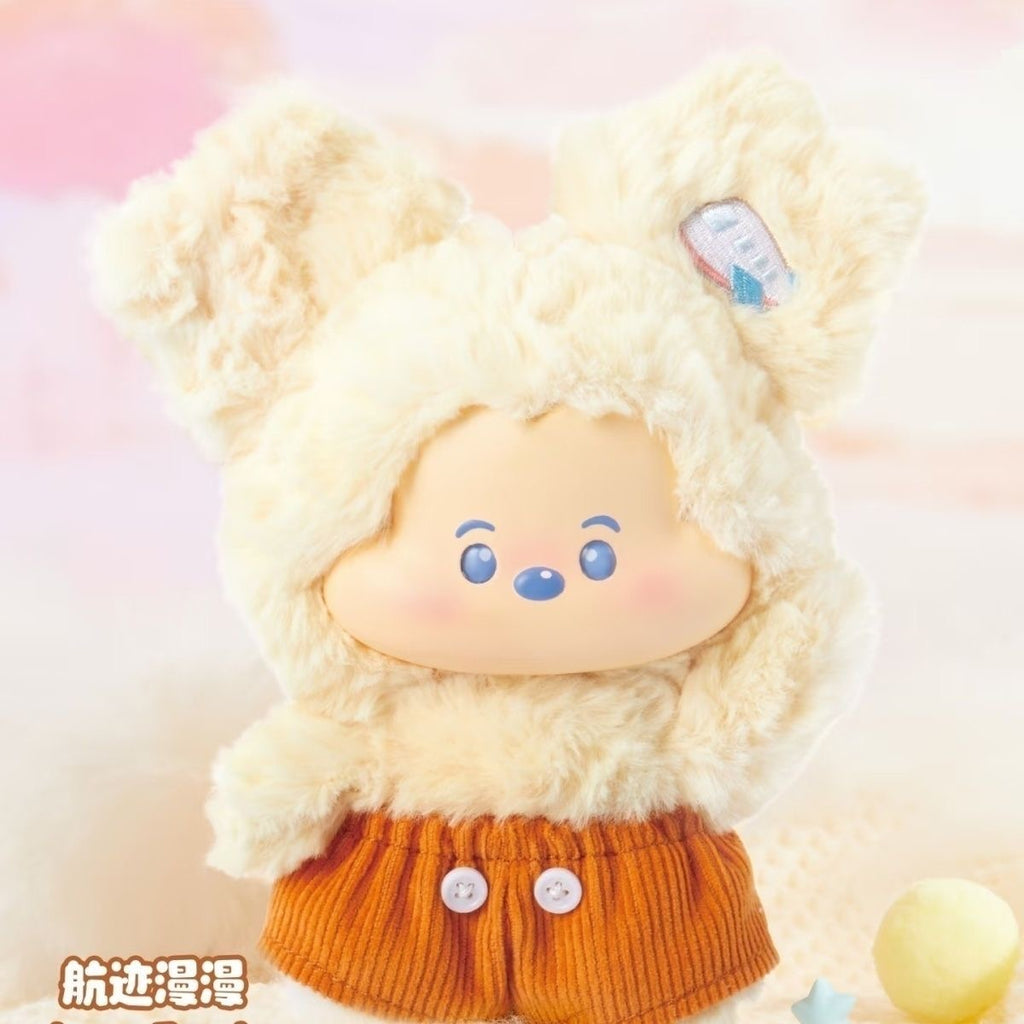 MINISO Disney Mickey Cloud Fantasy Series Vinyl Plush Blind Box – 6 Regular + 1 Hidden Edition Collectible Keychain Figures