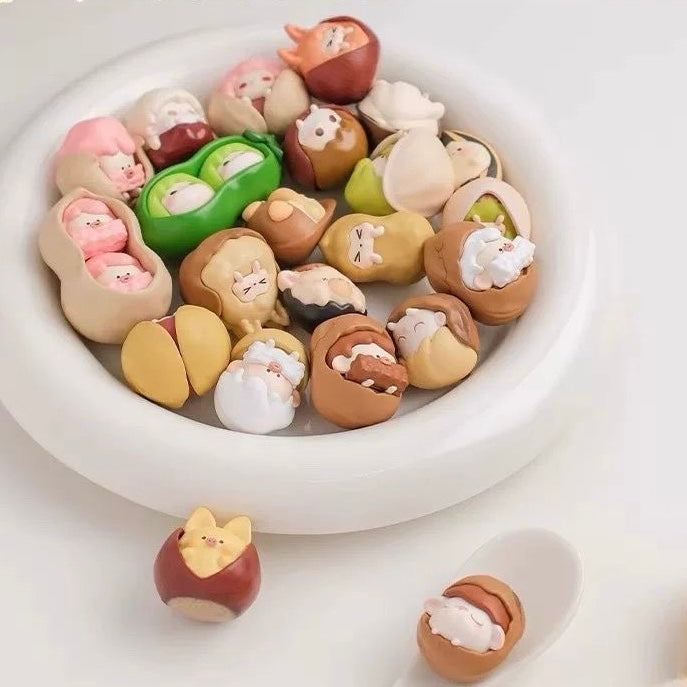 Hey Fan "Happy Snack Shop" Mini Blind Bag Series – 19 Regular + 3 Hidden Edition Collectible Mini Figures
