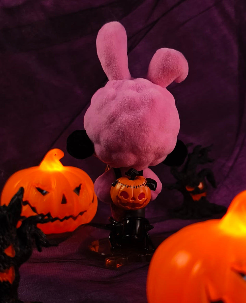 POP MART SKULLPANDA Halloween Visitor Vinyl Figure (Hanging Card)